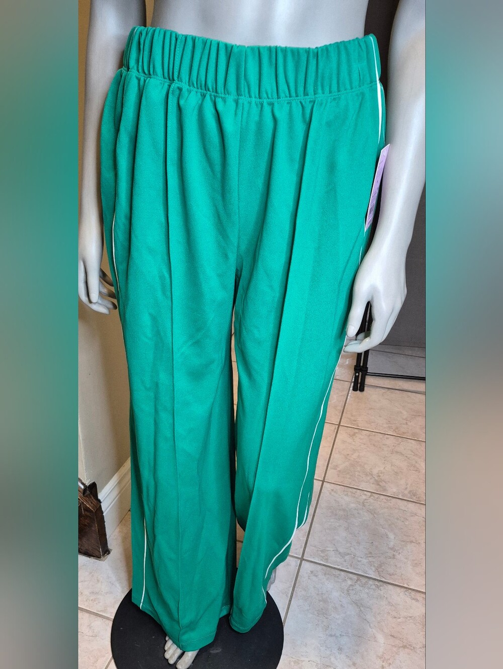 Wild Fable Emerald green track pants - Picture 2 of 13